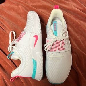 Nike Tennis Shoes
